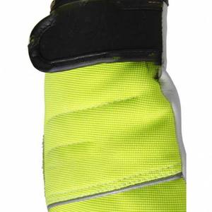 Guantes de trabajo de Palma de cuero protector con dedos reforzados y puños ajustables para proyectos de paisajismo hechos en Pakistán - Product Image 3