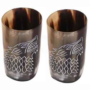 Taza de Cuerno Vikingo Hecha a Mano de Alta Demanda, Taza de Cerveza Grande de Cuerno de Búfalo Natural para Bar y Uso Doméstico a Precio de Descuento - Product Image 1