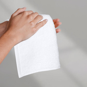 Fait sur mesure Fournisseur en gros Serviette de bain blanche pour hôtel Serviette de bain 100% coton de luxe Offre Spéciale Serviette en coton blanc durable - Product Image 5