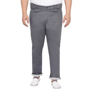 Service personnalisé OEM Dernier style Jeans décontractés légers pour hommes Meilleure qualité Jeans décontractés pour hommes en matériau respirant