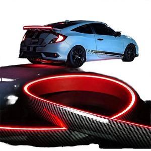 Nuevo Kit Universal de Alerón Trasero con LED Rojo, Luz de Freno, Direccional y Luz de Posición para Automóvil - Product Image 3