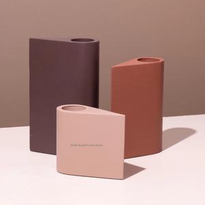 Bougeoir en fer en métal de conception fantaisie couleur émail pour la maison et l'éclairage de noël ensemble de bougeoir de table élégant - Product Image 2