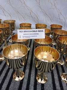 Cáliz Religioso de Latón con Diseño Nuevo y Elegante, Patrón Único y Brillante, Hecho a Mano en India al Mejor Precio - Product Image 5