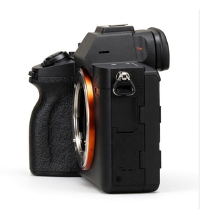 กล้องดิจิตอลมิเรอร์เลสฟูลเฟรมระดับมืออาชีพ 61.0MP – ระบบภาพความละเอียดสูงระดับอีลิทซีรีส์ - Product Image 3