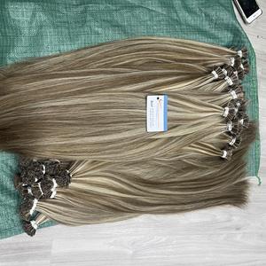 Paquetes de cabello liso sedoso listos para colorear o peinar - Product Image 5