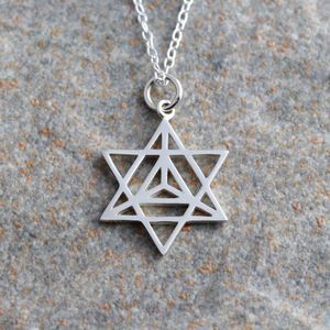 สร้อยคอนำโชคบุคลิกโป๊กเกอร์เอซแห่งหัวใจและเอซโพดำจี้เหล็กไทเทเนียม - Product Image 4