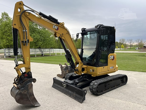 Mini-excavatrice hydraulique sur chenilles d'occasion CAT 303CR Caterpillar 303.5CR de 3 tonnes, haute qualité, Japon, modèle 2025 - Product Image 4
