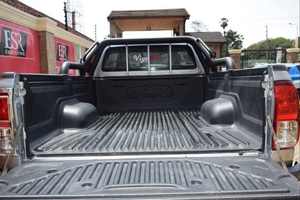 Toyota Hilux 4X4 PICK UP Usada en Buen Estado - Product Image 3