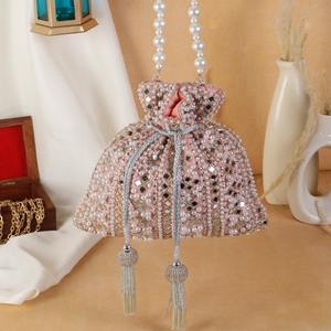 Sac Potli Rajasthani en Soie Écologique Fait Main et Durable pour Femme, avec Broderie Gota Patti et Miroirs, Idéal pour Cadeau de Mariage, Emballage Cadeau, Nouveauté Ramadan - Product Image 4