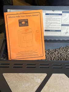 Poêle à granulés de bois original et de bonne qualité/Poêle à bois au design moderne avec four en fonte disponible à bas prix - Product Image 3