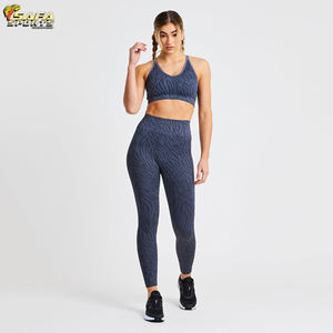 Conjunto de Yoga de alta calidad transpirable y cómodo para mujer 2022, ropa de gimnasio de secado rápido, Impresión de logotipo personalizado, características sólidas sostenibles - Product Image 2