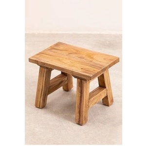 Taburete de madera perfecto para decoraciones navideñas, bodas y fiestas, añadiendo elegancia de madera y encanto natural - Product Image 2