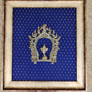 Luxury Royal Design Decorative Metal Photo <b>Frame</b> Gold Finish Elegant Home Interior Wall or Table Display <b>Frame</b> - Product Image 1