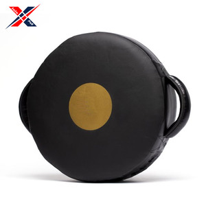 Escudo de boxeo de calidad superior 2025 hecho con material de cuero genuino La mayoría de la demanda en todo el mundo Pakistán Los mejores productos - Product Image 1