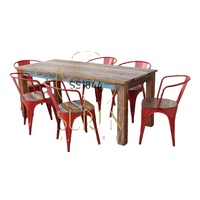 Ensemble de table à manger en bois rustique industriel avec 6 chaises en métal rouge pour restaurant ou usage commercial SS1844