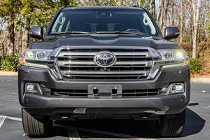 รถยนต์แลนด์ครุยเซอร์ ปี 2021 รุ่นพรีเมียม 5.7 ลิตร V8 ขับเคลื่อน 4 ล้อ สภาพสมบูรณ์ ใช้งานได้ดีเยี่ยม สะอาด ดีเยี่ยม พร้อมส่งออก ราคาดีที่สุด - Product Image 4
