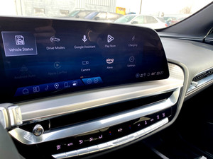 CADILLAC LYRIQ SPORT 2025 SUPER LIMPIO CON TRANSMISIÓN AUTOMÁTICA - Product Image 2