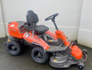 Tondeuse autoportée Husqvarna R 214TC, neuve et d'occasion EXCELLENT ÉTAT HUSQVARNA en bon état - Product Image 2