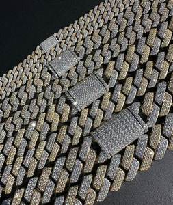 Collier chaîne Miami à deux tons en argent 925 avec testeur de diamant Moissanite, plaqué or jaune 14 carats sur un métal massif - Product Image 4