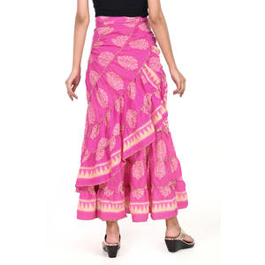 Jupe portefeuille sari recyclée de style bohème Tissu viscose léger Taille réglable Coupe fluide pour les festivals de plage d'été - Product Image 5