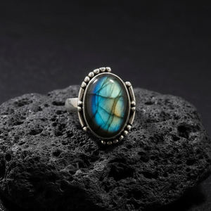 Bague en labradorite naturelle, bijoux à la mode en gros, argent sterling 925, bohème, délicate, statement, faite à la main, mariage - Product Image 4