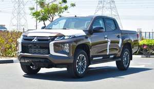 USADO 2023 L200 AWD Volante a la Izquierda 5 Plazas Asientos de Cuero Caja de Cambios Automática Tracción Total Neumáticos R18 - Product Image 6