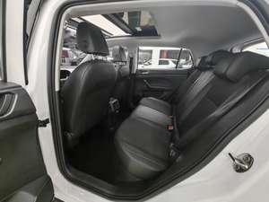 Auto Usado de Gasolina Yue Smart Edition 1.2T 2023, 5 Puertas, 5 Asientos, de China, Sin Accidentes, Listo para Enviar - Product Image 2