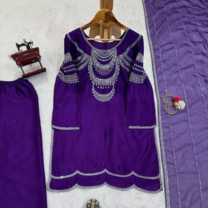 El último diseñador de ropa de fiesta, hilo hermoso de seda Chinon pura con bordado de secuencia, remache, Top DE TRABAJO Moti y pantalón con Dupatta - Product Image 1