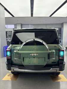 2026 Flagship Middle East Chinese Electric SUV Car Equation Cars Off-road SUV en perfecto estado, listo para entrega - Product Image 3