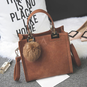 Sac à main en cuir pour femme, fait main, durable, élégant, usage quotidien, design spacieux, parfait pour le travail, les voyages et les sorties décontractées - Product Image 2