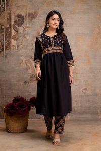 ชุดคุर्ติผ้าฝ้ายแบบดั้งเดิมของผู้หญิงอินเดีย ลายพิมพ์ดิจิทัล ปักลาย ประดับมุก ซึมซับความชื้น แห้งเร็ว ผลิตจากวัสดุรีไซเคิล - Product Image 3