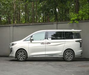 รถยนต์ไฮบริด HQ902 คุณภาพสูงใหม่เอี่ยม 7 ที่นั่ง เบาะหนัง ล้อแม็ก R18 ขับเคลื่อนล้อหน้า สำหรับการผลิตในกานซู - Product Image 6