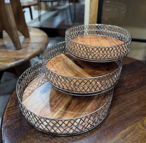 Plateaux de service imprimés à la main en bois de style arabe de qualité haut de gamme Plateaux de bol Plaque de charge Plateau fait main de forme ovale - Product Image 3