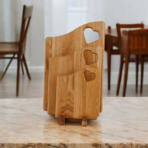 Planche à découper en bois de bambou écologique légère avec poignée en acier inoxydable durable Ensemble de service de planche à fromage parfait - Product Image 2