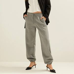 2024 femmes décontracté coton pantalons de survêtement respirant sport pantalon avec Logo personnalisé taille élastique automne hiver Collection - Product Image 1