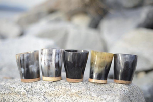 Vaso de vidrio de cerveza de cuerno corto con logotipo personalizado, vaso de cuerno indio hecho a mano Vikingo, vaso de cuerno para beber, artesanías de lujo - Product Image 4