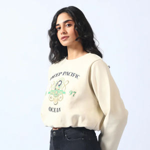 Wholesale Custom Design Women Fashion <b>Long</b> <b>Sleeve</b> <b>Cropped</b> Pullover Graphic Printed Sweatshirts Short Length Sweatshirts - Product Image 4