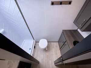 Remolque Fairly KH Usado Nuevo 2026 Keystone B-u-l-l-e-t C-l-a-s-s-i-c 18RBC listo para la venta - Product Image 3
