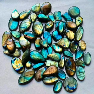 Cabochon de pierres précieuses de Labradorite bleue Multifire naturelle de haute qualité - Product Image 1