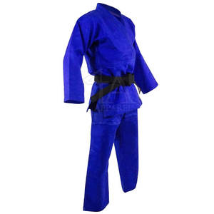 Uniforme de Karate fabricado en Pakistán para hombres con tela ligera diseñada para la venta en línea - Product Image 4