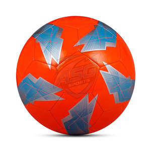 Ballon de football de nouvelle conception, entraînement en plein air, ballon d'équipe de football, ballon de football de haute qualité fabriqué au Pakistan - Product Image 4