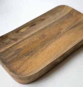 Elegante plato de madera hecho a mano para frutas, queso y aperitivos, bandeja rústica de madera para servir para uso doméstico y en restaurantes - Product Image 1