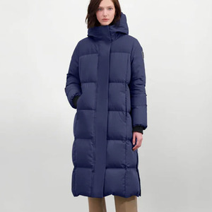 Servicio OEM, alta demanda, chaqueta de invierno transpirable de punto acolchada con capucha corta de talla grande para mujer marina, sombrero desmontable - Product Image 1