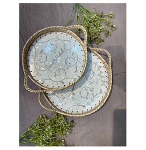 Fournisseur personnalisé de plateaux ronds en rotin avec incrustation de nacre, de haute qualité, fabriqué en Inde - Product Image 4
