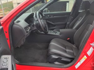 Honda Civic Sport 2024 d'occasion propre - Product Image 4