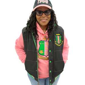 Chaleco acolchado con capucha AKA Black Green, forro de sherpa, unisex, cálido, para invierno, con letras griegas, premium, aislado, con cremallera, estilo urbano. - Product Image 2