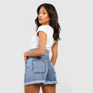 Pantalones cortos de mezclilla para mujer con múltiples bolsillos lavados con piedra estilo Hip Hop con correas en la cintura pantalones cortos de mezclilla informales de verano de cintura alta personalizados - Product Image 2