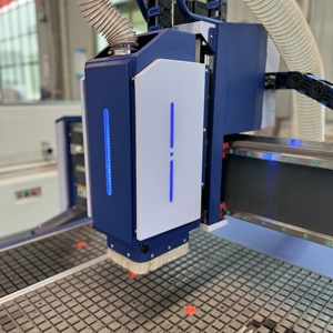 โรงงานยูทูลส์จำหน่ายโดยตรง เครื่องเราเตอร์ซีเอ็นซี <span class=keywords><strong>3</strong></span> แกน สำหรับงานตัดวัสดุที่ไม่ใช่โลหะ เครื่องแกะสลักไม้ พร้อมใบรับรองมาตรฐาน CE - Product Image 6