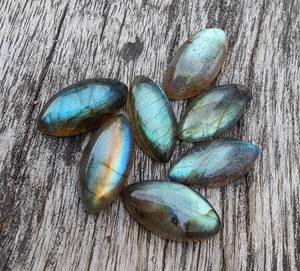 หินลาบราดอไรต์ธรรมชาติ AAA + รูปทรงมาคีชอนหลังแบนปรับเทียบอัญมณีหลวมขายส่งได้รับการรับรองจากบุคคลที่สาม - Product Image 4