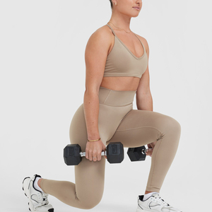 OEM y ODM mallas de Yoga a rayas de cintura alta para mujer patrón sólido Etiqueta Privada Fitness Active Wear Pantalones - Product Image 6